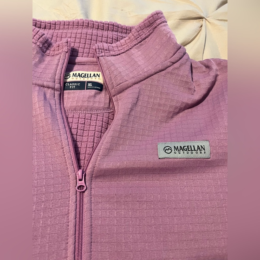 Magellan xl willow creek pull over NWT
